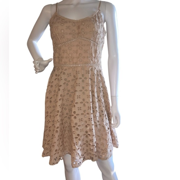 Venus Eyelet Dress size 10 - Picture 7 of 12